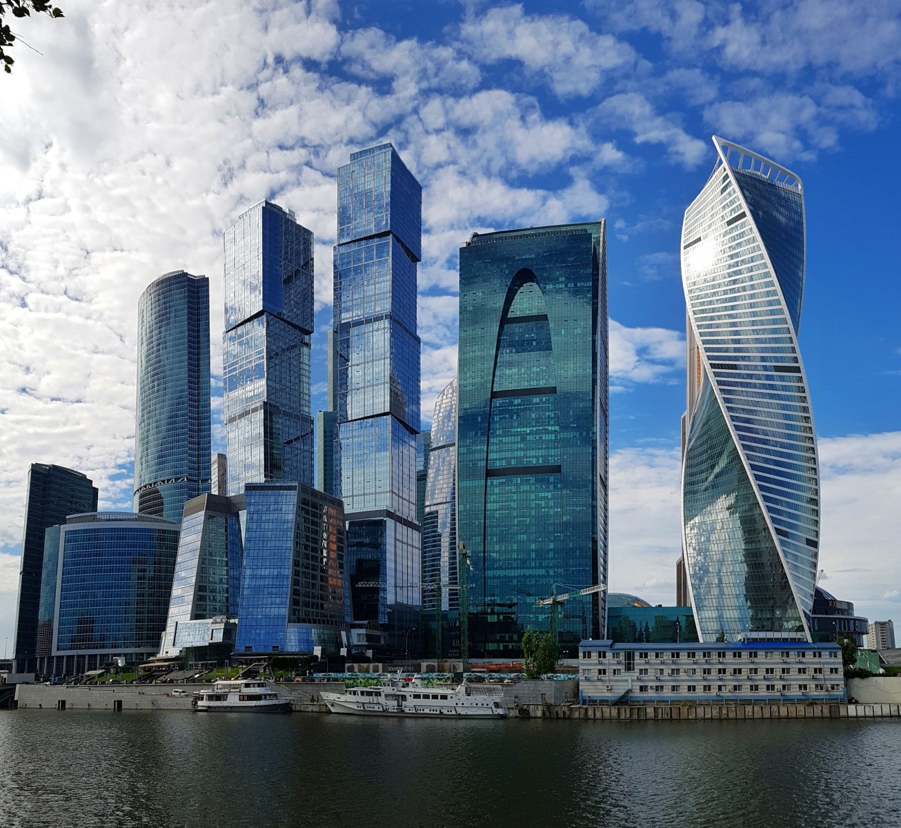 Экскурсия в Москва-сити, стоимость и программа тура, заказать тур выходного дня из Владимира от компании 